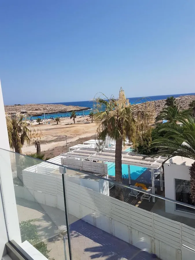 Christopher'S Sandy Beach Suites Agia Napa