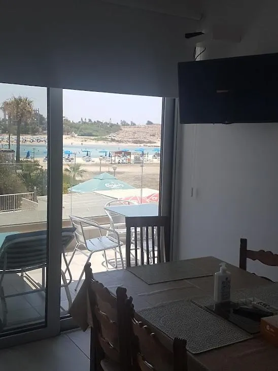 Christopher'S Sandy Beach Suites Ayia Napa