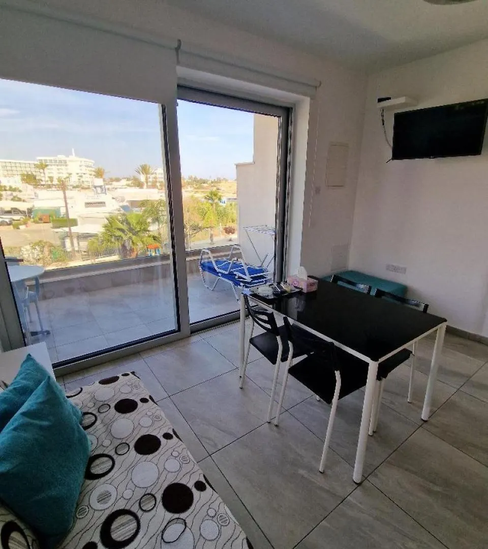 Christopher'S Sandy Beach Suites Ayia Napa Aparthotel