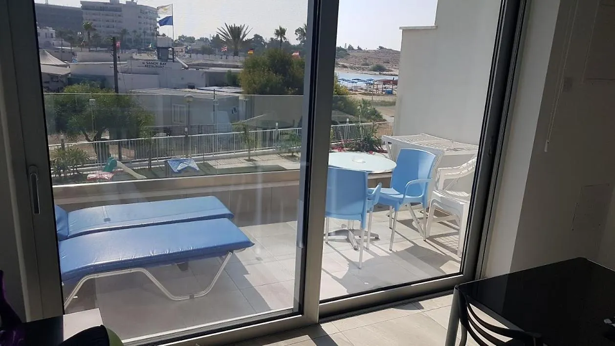 Christopher'S Sandy Beach Suites Ayia Napa 0*,