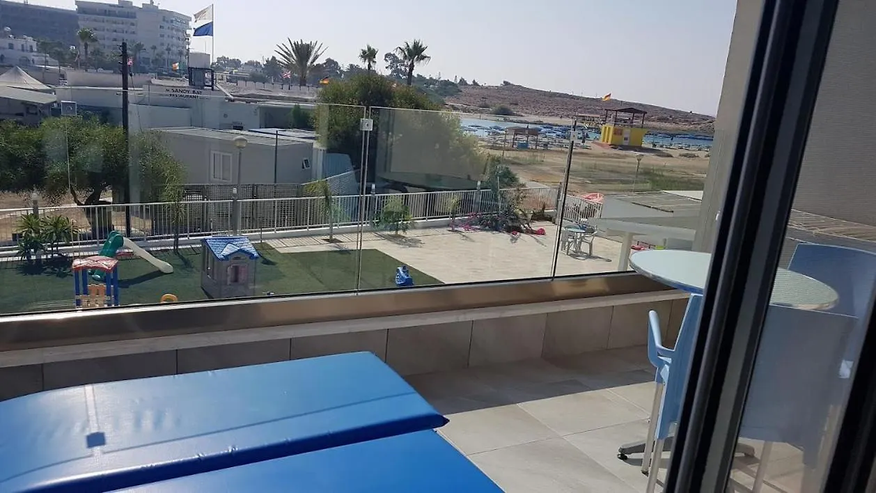 Aparthotel Christopher'S Sandy Beach Suites Ayia Napa