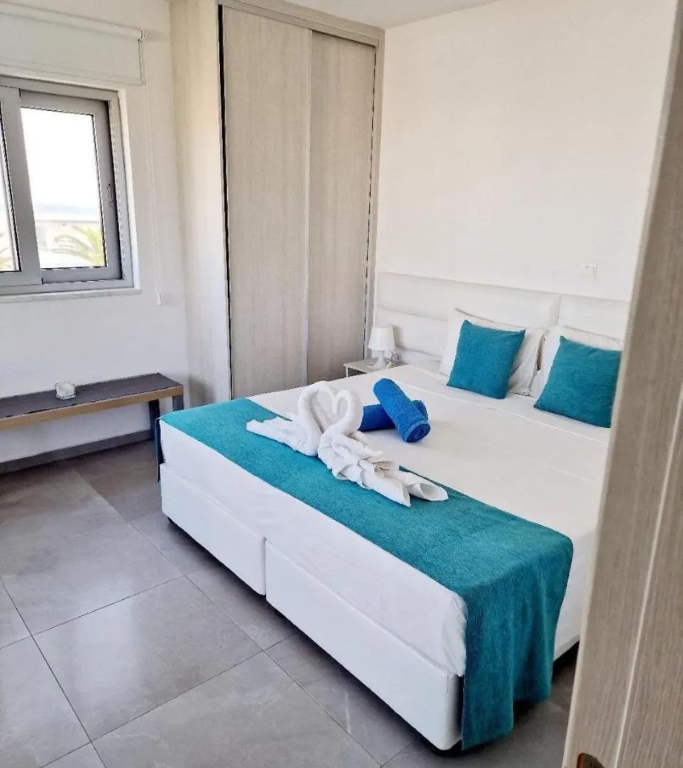 Christopher'S Sandy Beach Suites Ajia Napa 0*,